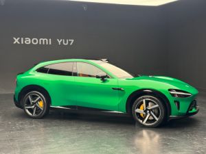 小米YU7
